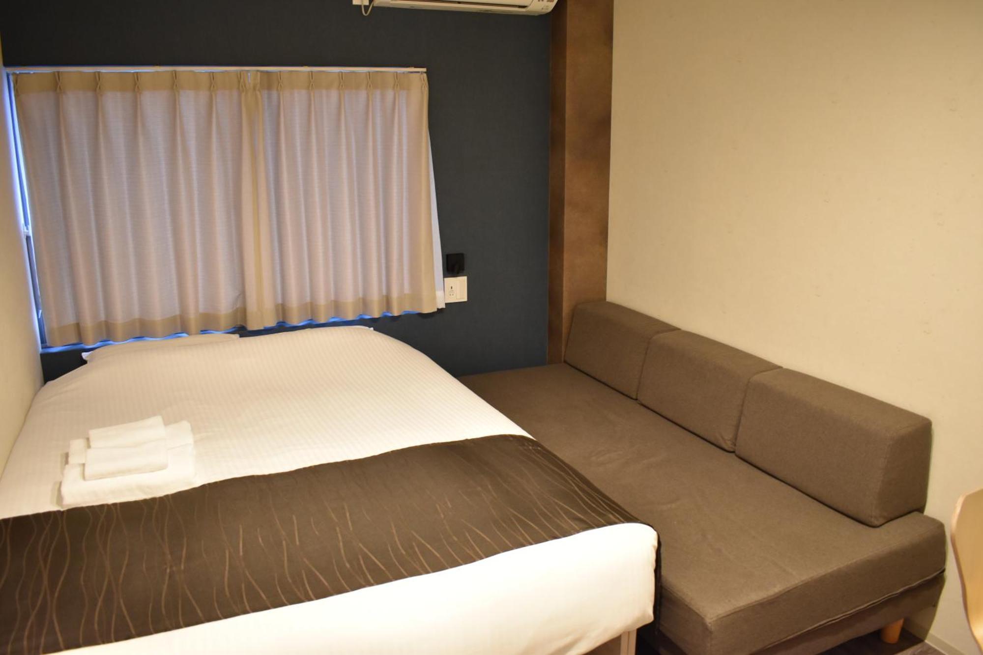 Hotel Shinsaibashi House Ōsaka Zimmer foto